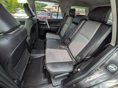 2023 Toyota 4Runner SR5 Premium w/ Third Row Seats