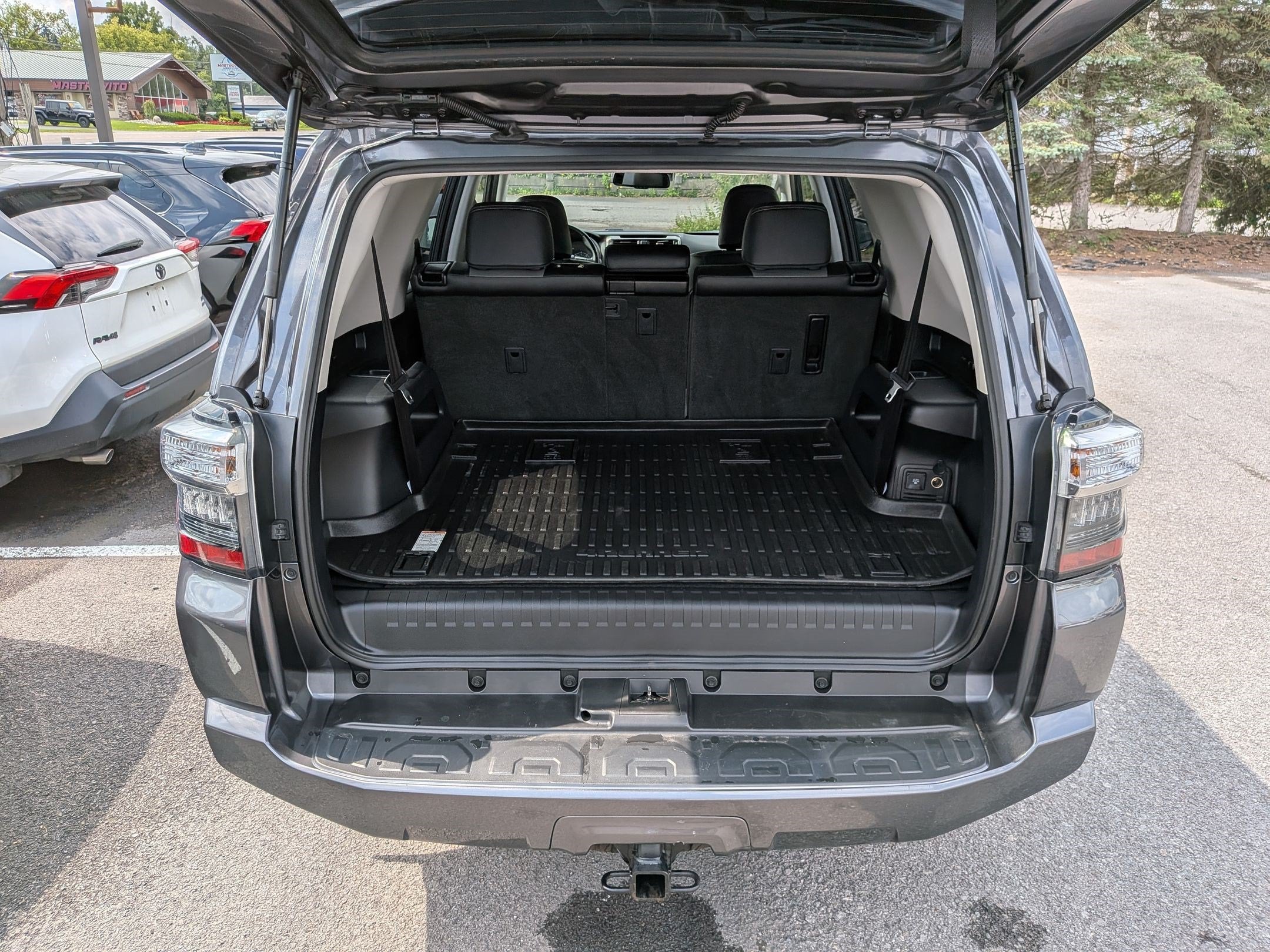 2023 Toyota 4Runner SR5 Premium w/ Third Row Seats