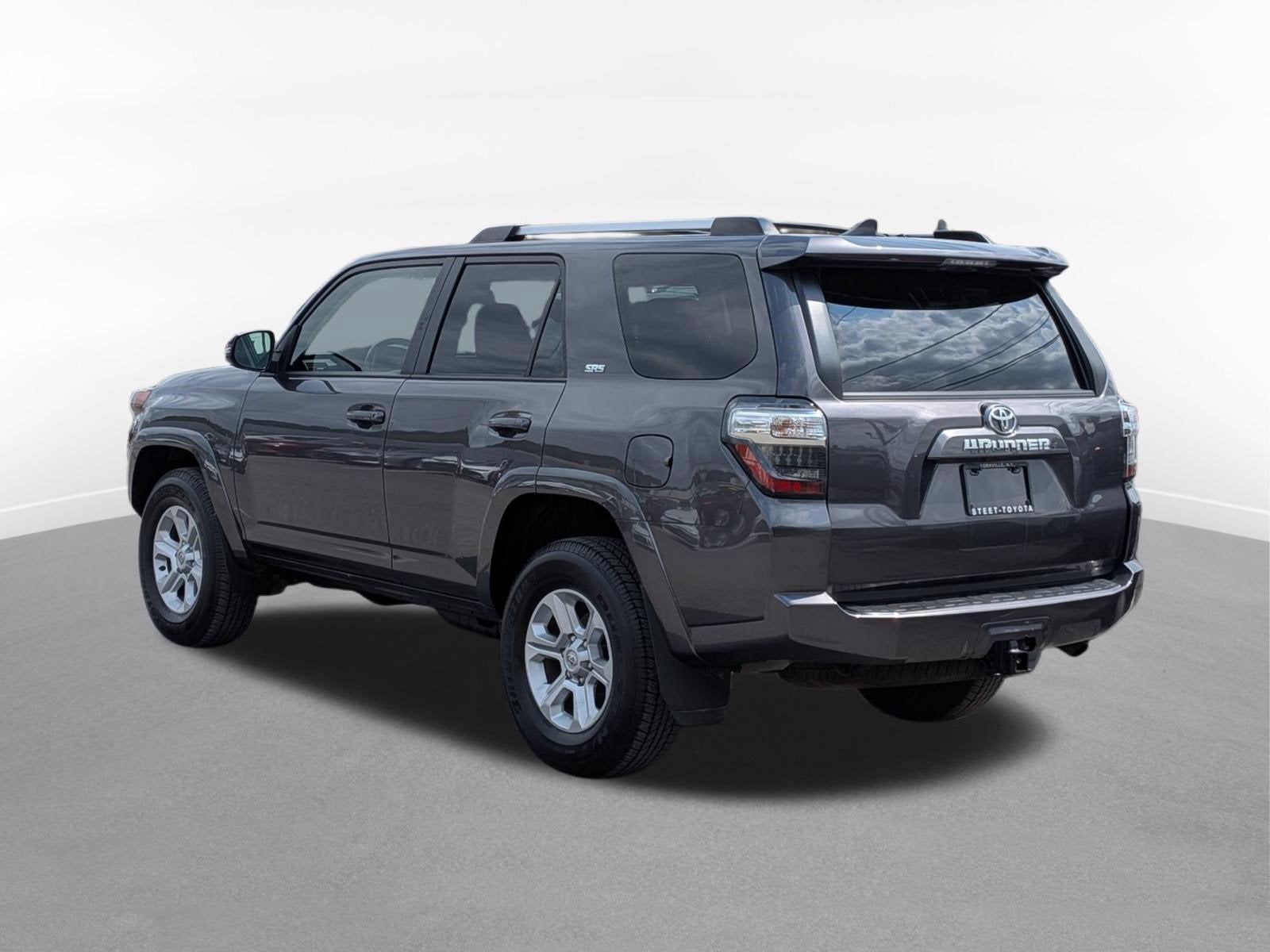 2023 Toyota 4Runner SR5 Premium w/ Third Row Seats