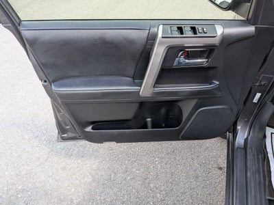 2023 Toyota 4Runner SR5 Premium w/ Third Row Seats