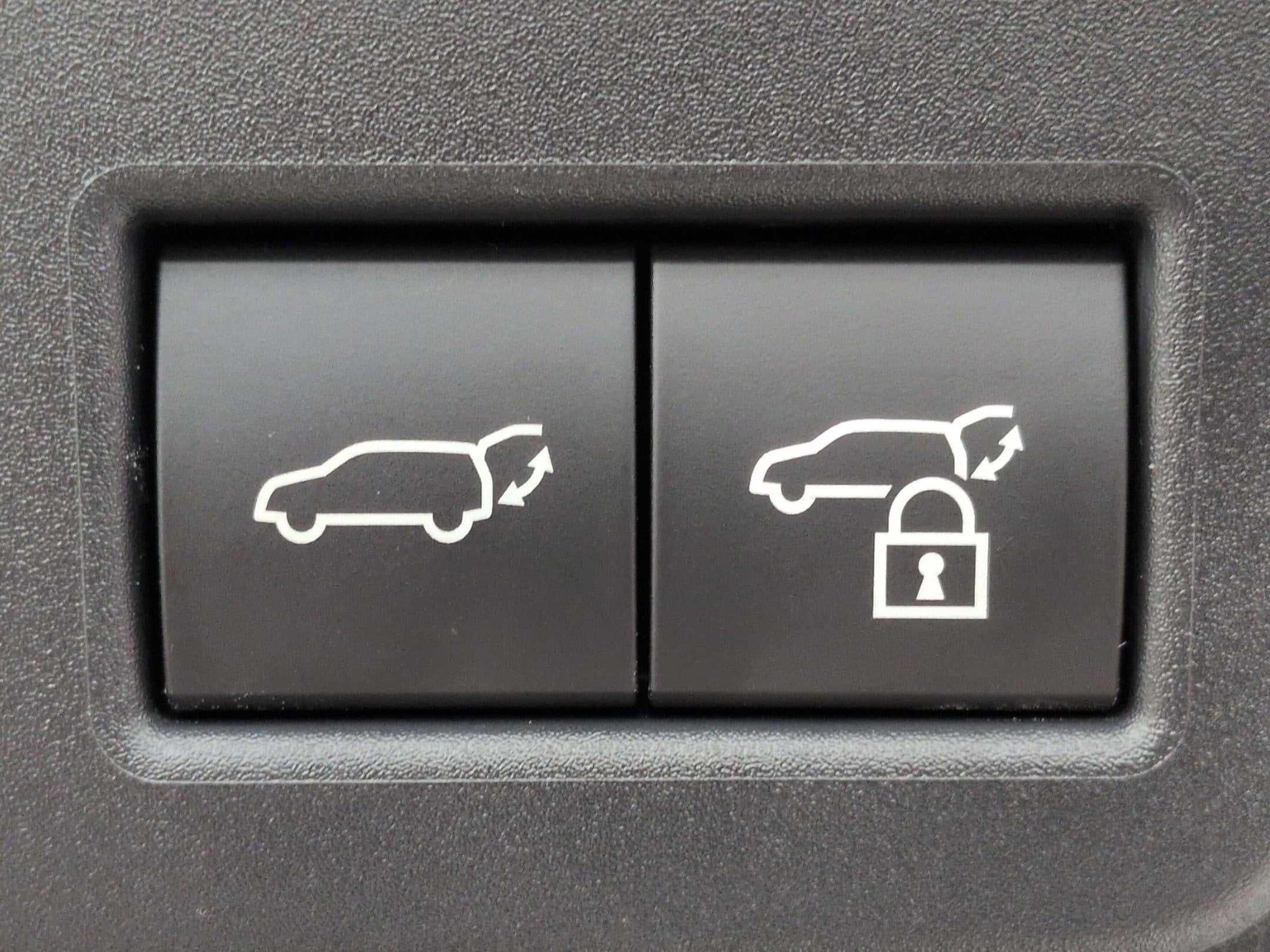 2025 Toyota 4Runner i-FORCE MAX Hybrid Trailhunter