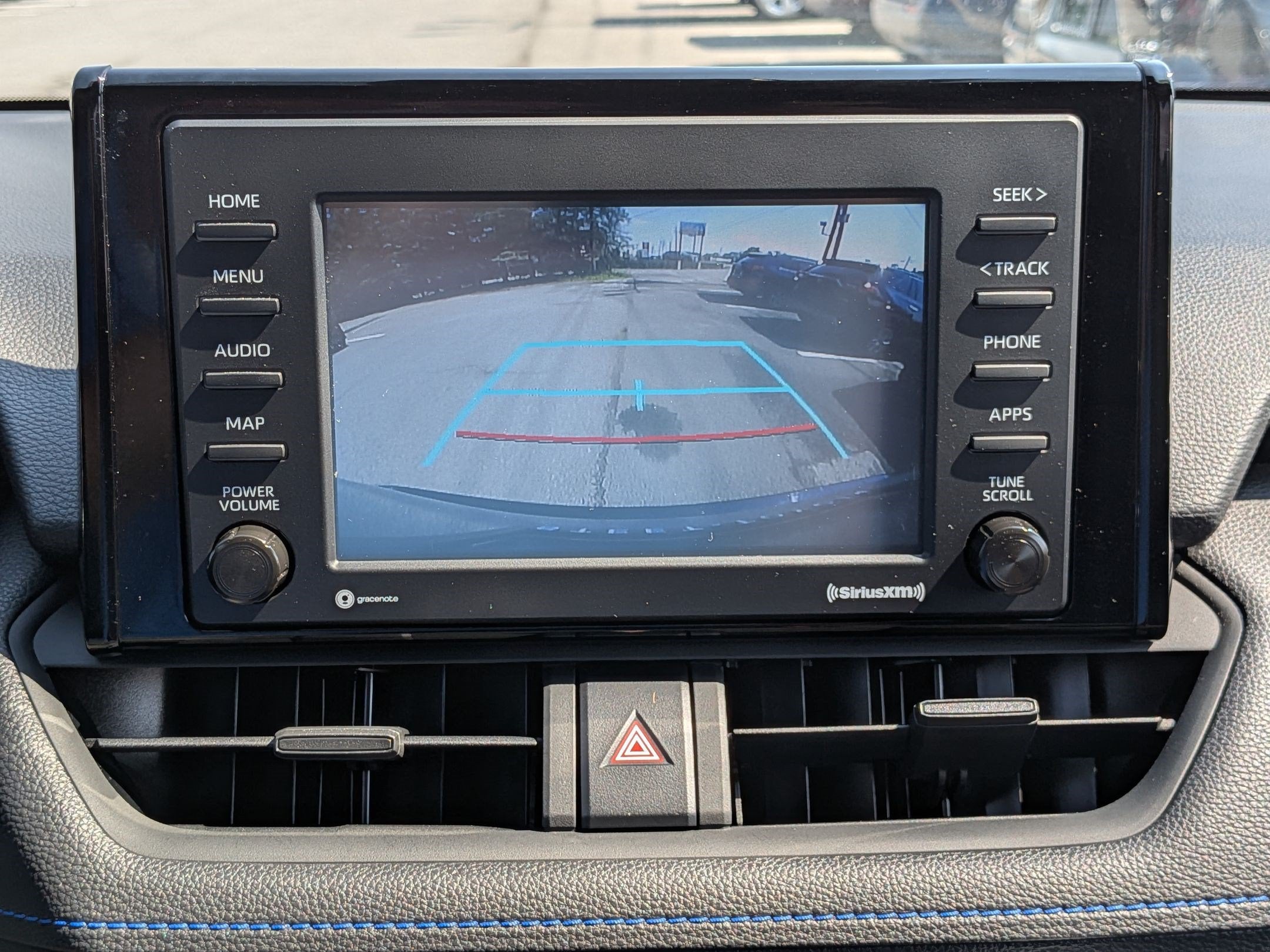 2022 Toyota RAV4 Hybrid SE w/ Convenience & Weather Pkg