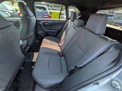 2022 Toyota RAV4 Hybrid SE w/ Convenience & Weather Pkg