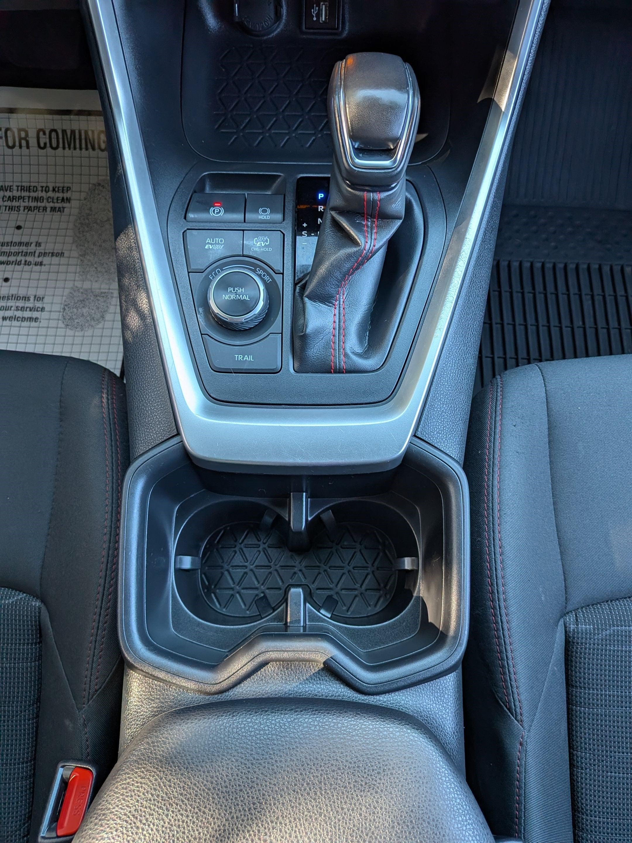2024 Toyota RAV4 Prime SE