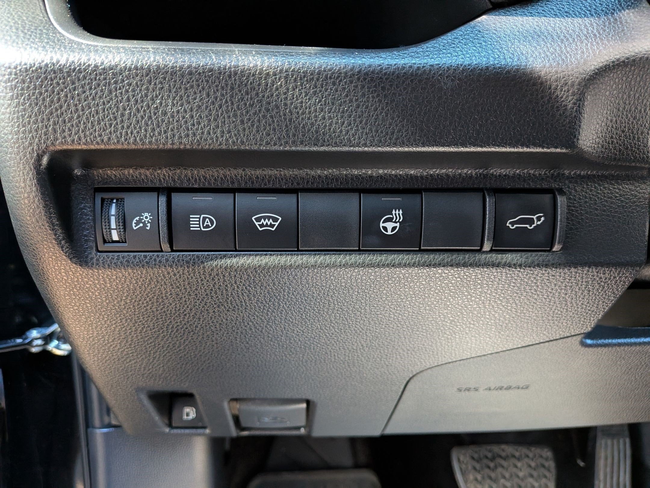 2024 Toyota RAV4 Prime SE
