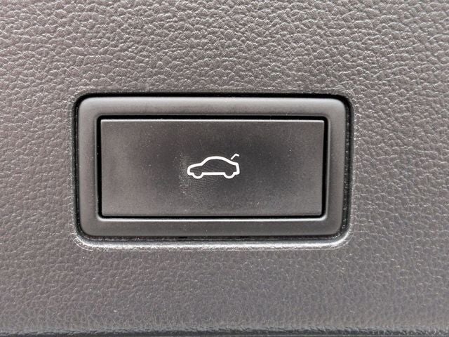 2025 Volkswagen Atlas Cross Sport 2.0T SEL