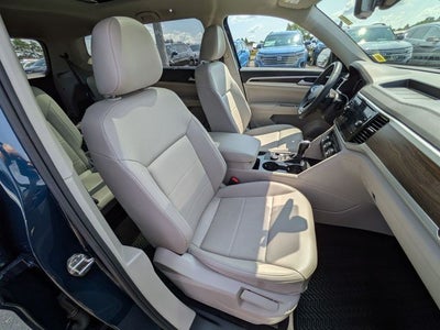 2022 Volkswagen Atlas 3.6L V6 SE w/Technology