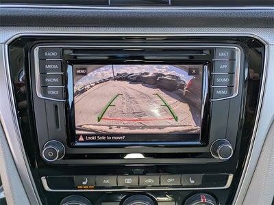 2019 Volkswagen Passat 2.0T Wolfsburg