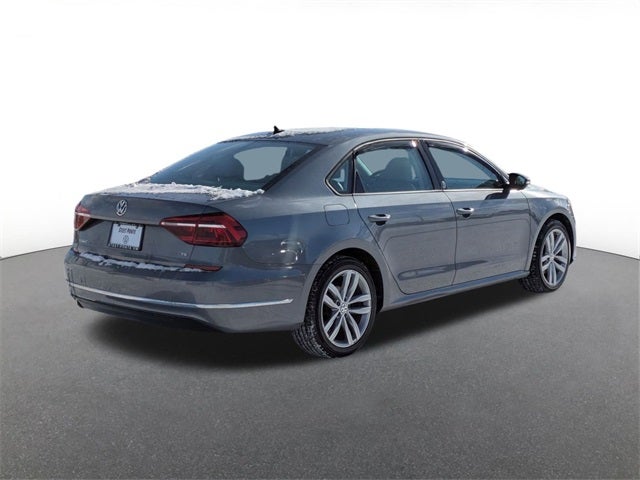 2019 Volkswagen Passat 2.0T Wolfsburg