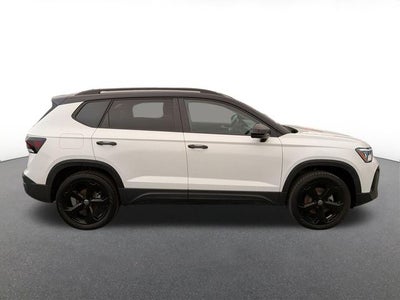 2025 Volkswagen Taos 1.5T SE Black