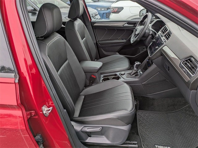 2024 Volkswagen Tiguan 2.0T SE R-Line Black