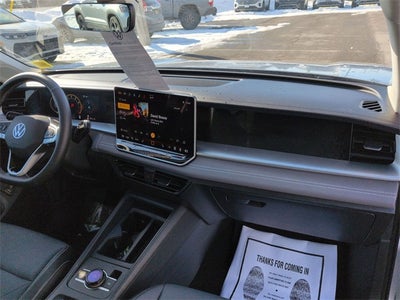 2025 Volkswagen Tiguan 2.0T SE