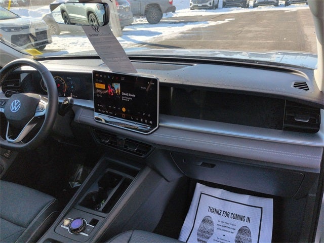 2025 Volkswagen Tiguan 2.0T SE