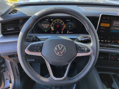 2025 Volkswagen Tiguan 2.0T SE