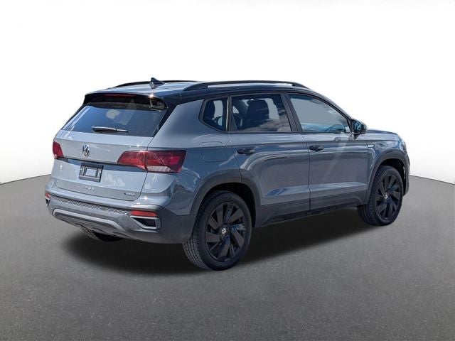 2024 Volkswagen Taos 1.5T SE Black