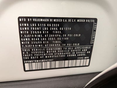 2025 Volkswagen Tiguan 2.0T SE