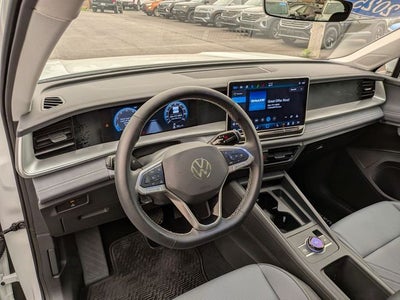 2025 Volkswagen Tiguan 2.0T SE