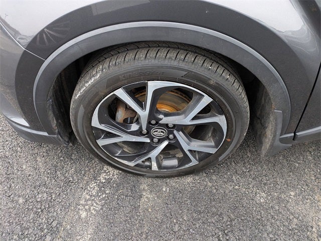 2018 Toyota C-HR XLE Premium