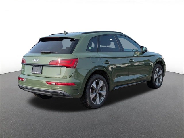 2025 Audi Q5 40 Premium quattro