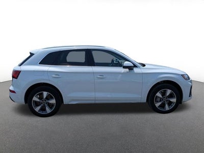 2023 Audi Q5 40 Premium Plus quattro