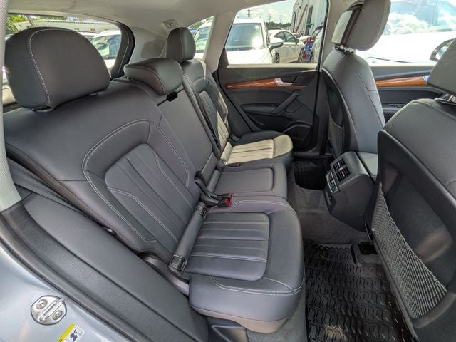 2023 Audi Q5 45 S line Premium quattro