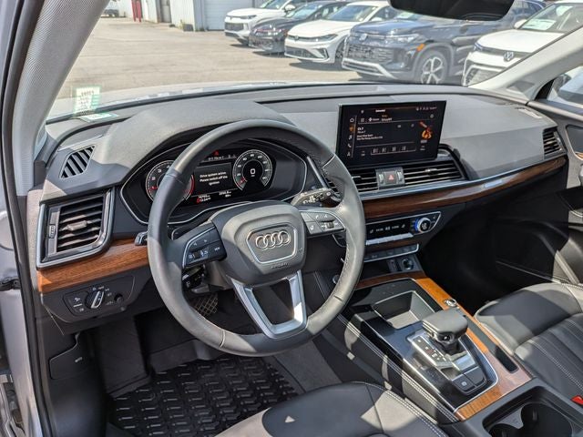2023 Audi Q5 45 S line Premium quattro