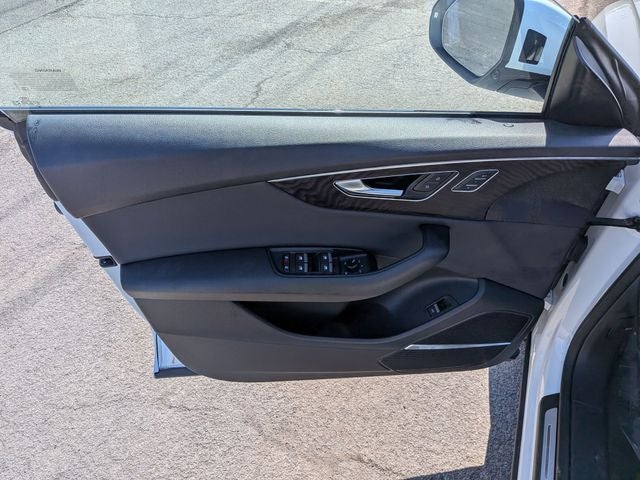 2022 Audi Q8 55 Premium Plus quattro