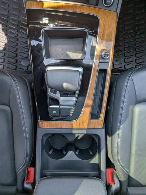 2023 Audi Q5 45 S line Premium quattro