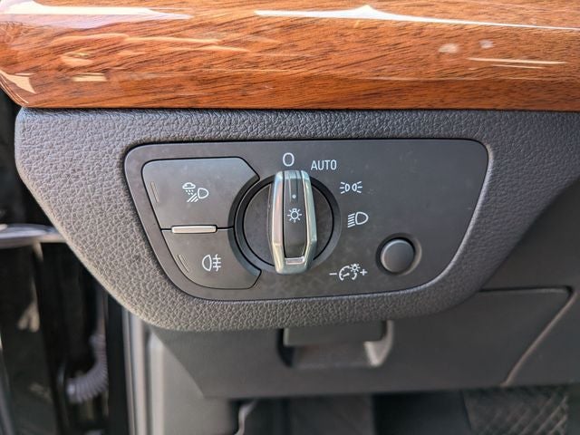 2023 Audi Q5 45 S line Premium quattro