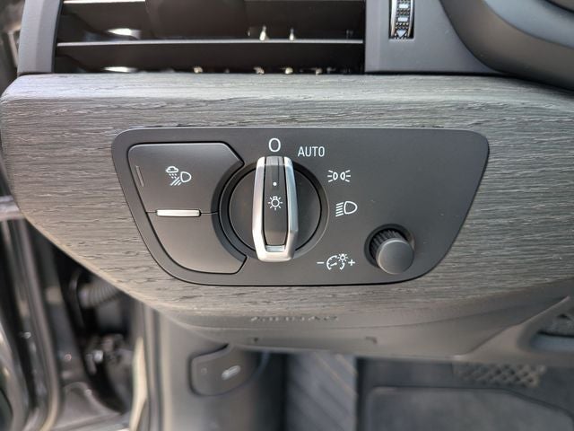 2024 Audi A4 45 S line Premium Plus quattro