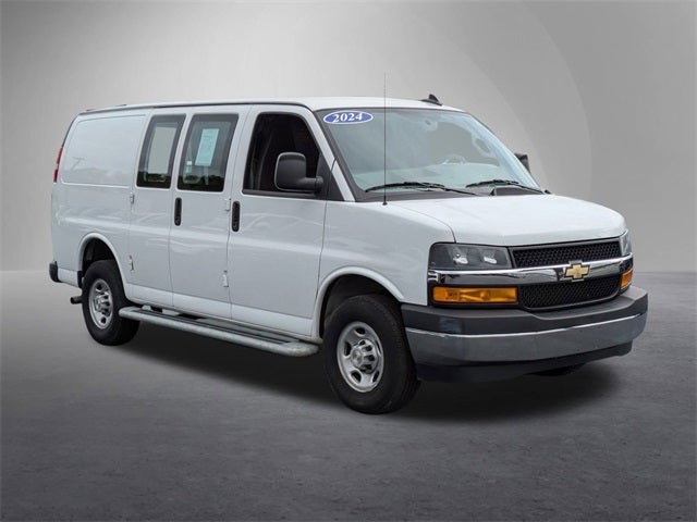 2024 Chevrolet Express 2500 Work Van Cargo