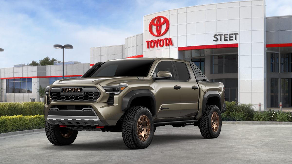 2026 Toyota Tacoma i-FORCE MAX Tacoma Trailhunter