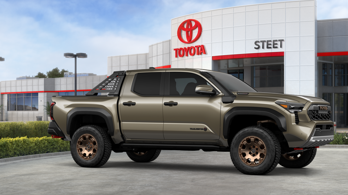 2026 Toyota Tacoma i-FORCE MAX Tacoma Trailhunter