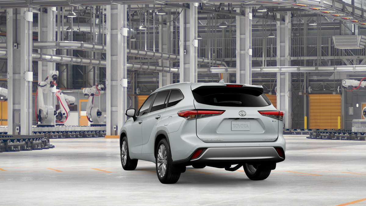 2026 Toyota Highlander Hybrid Platinum