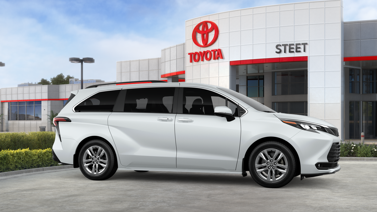 2026 Toyota Sienna XLE