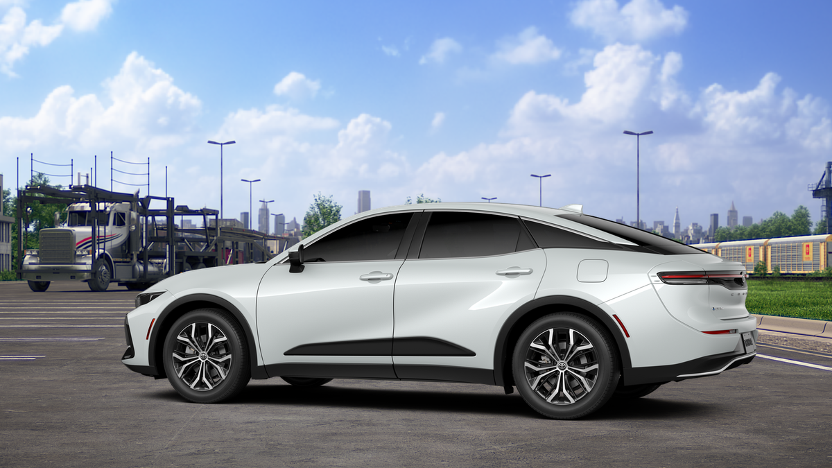 2026 Toyota Toyota Crown XLE