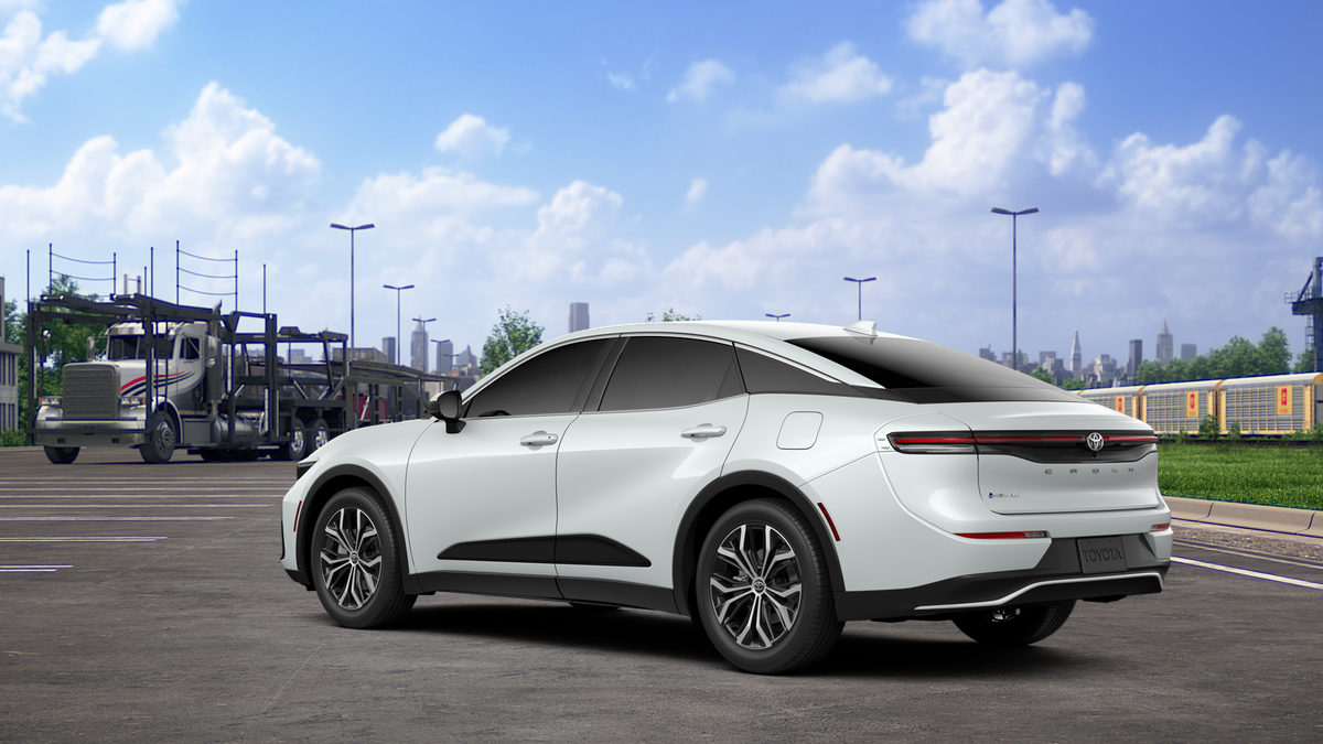 2026 Toyota Toyota Crown XLE