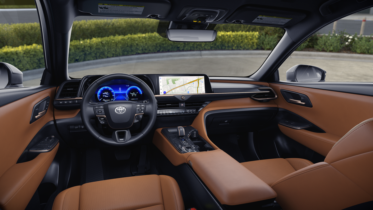 2025 Toyota Toyota Crown Signia XLE