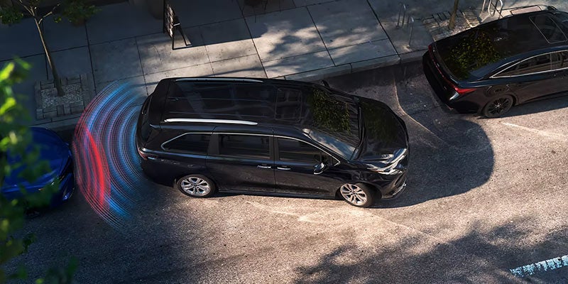 Image of a 2024 Toyota Sienna backing up